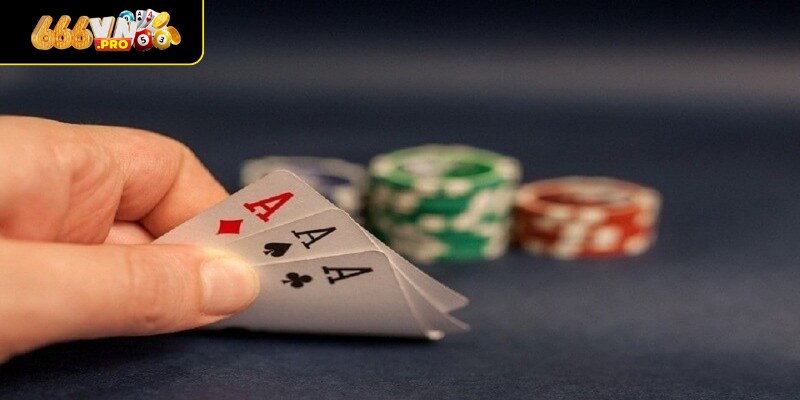 Tiền cược và mức tố mỗi ván bài