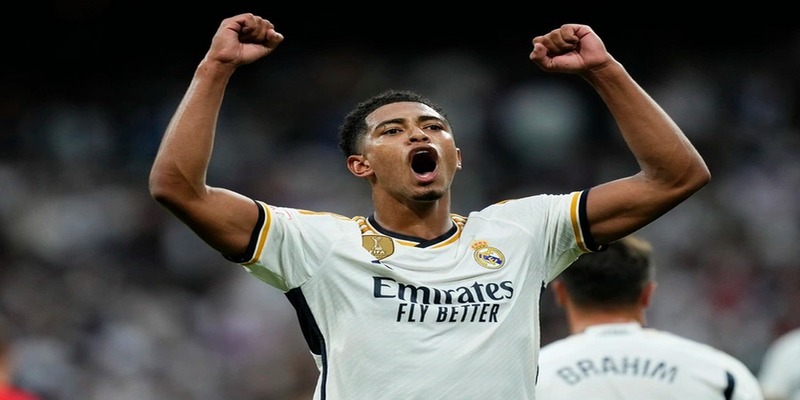 Đánh Giá Phong Độ Cầu Thủ Bóng Đá Mới Nhất 2025 Đánh giá chiến thuật thi đấu của cầu thủ