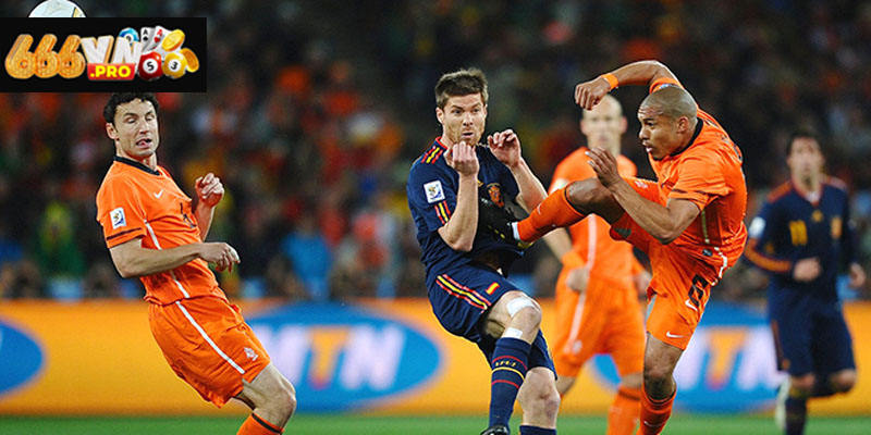 Phân biệt các mức độ phạm lỗi dẫn đến thẻ vàng hoặc thẻ đỏ